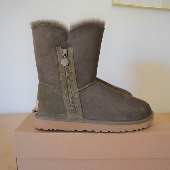 UGG Shoes - UGG Women’s Bailey Side Zip Short Boots Si…